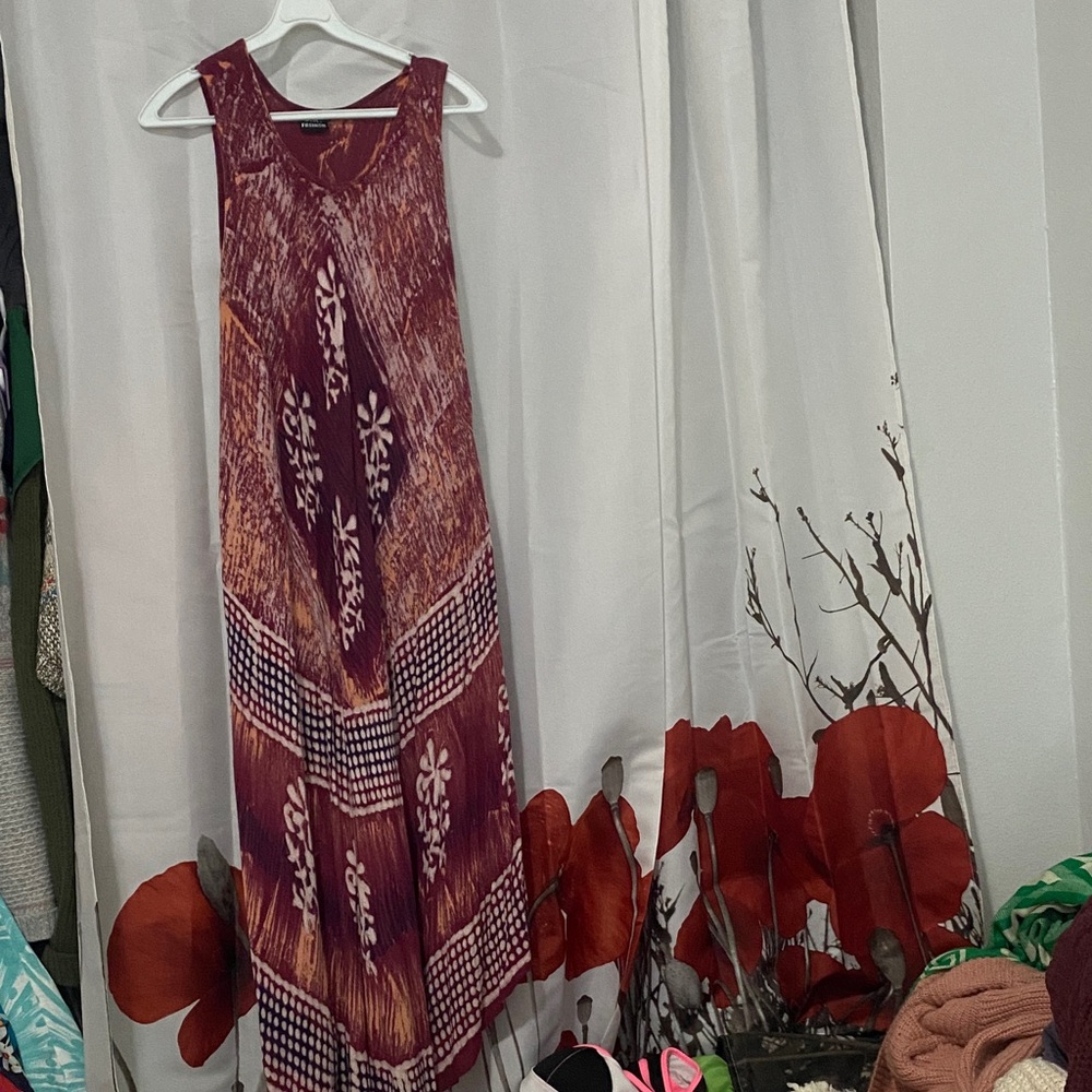 Lightweight summer tie-dye style dress.
Free size